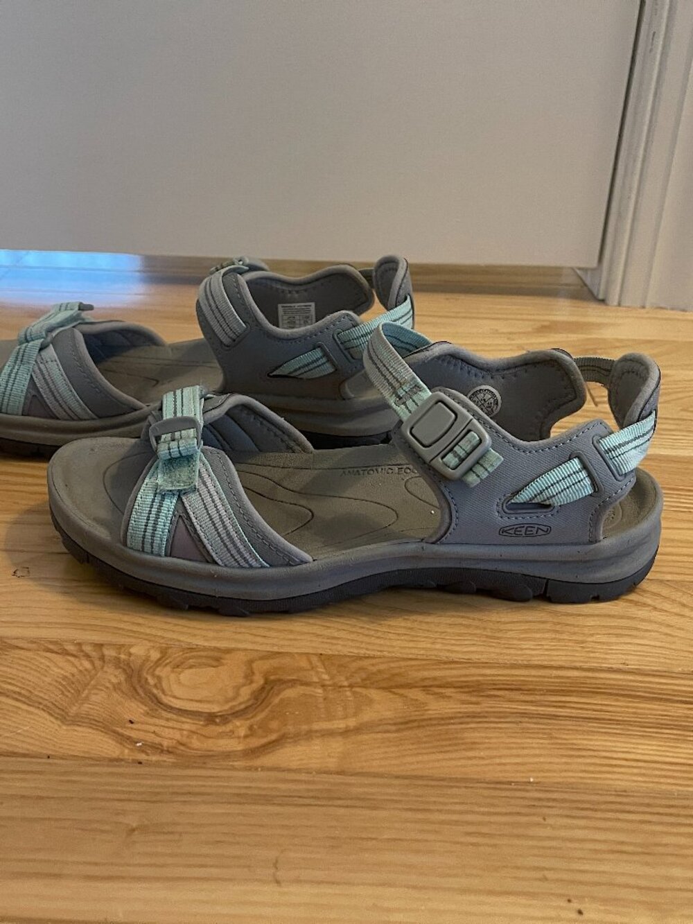 Women's Keen Terradora II Light Grey/Ocean Strap Sandals - Size 7